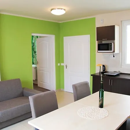 Irisz Apartmanhaz Apartment